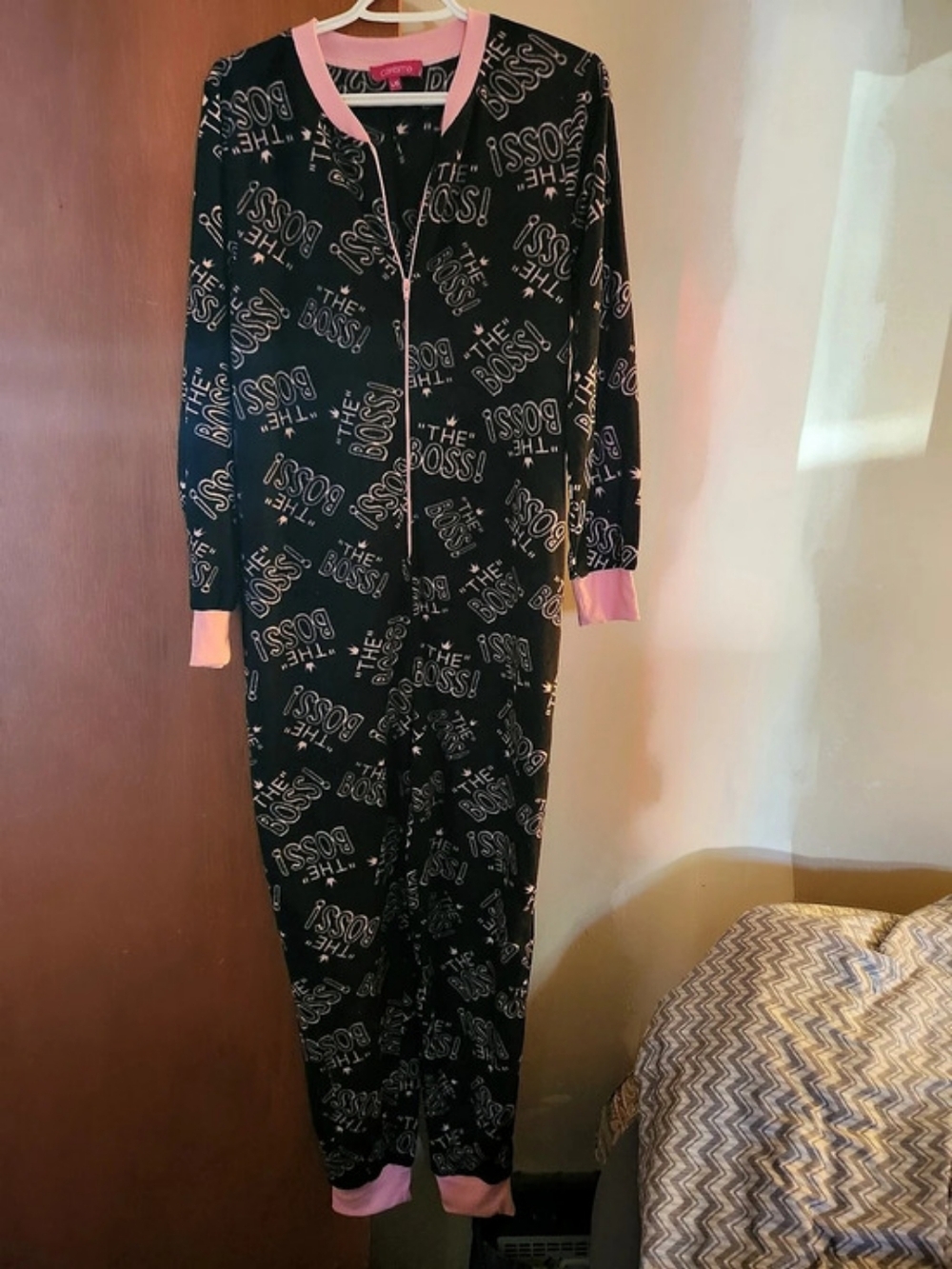 Carisma Printed Pajama Jumpsuit in Black & Pink Size Large Like New
